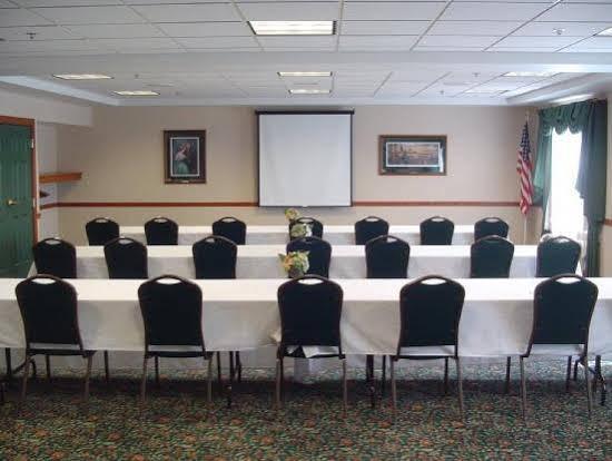 Country & By Radisson, Gettysburg, Pa
