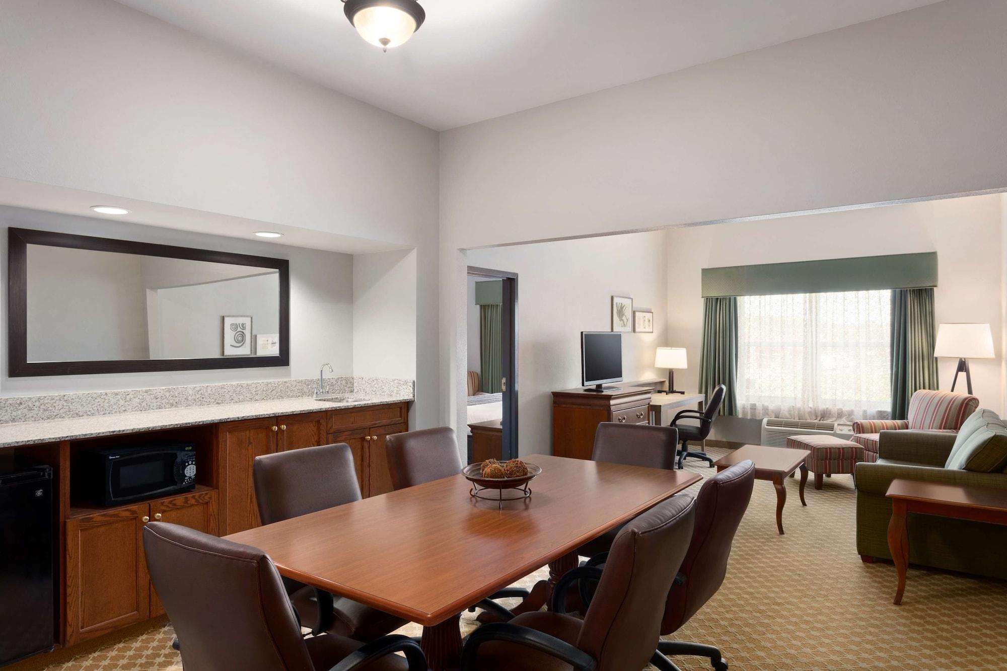 Country & By Radisson, Gettysburg, Pa